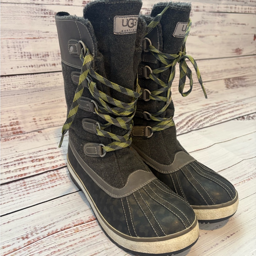 UGG Australia Green and Black Winter Boots